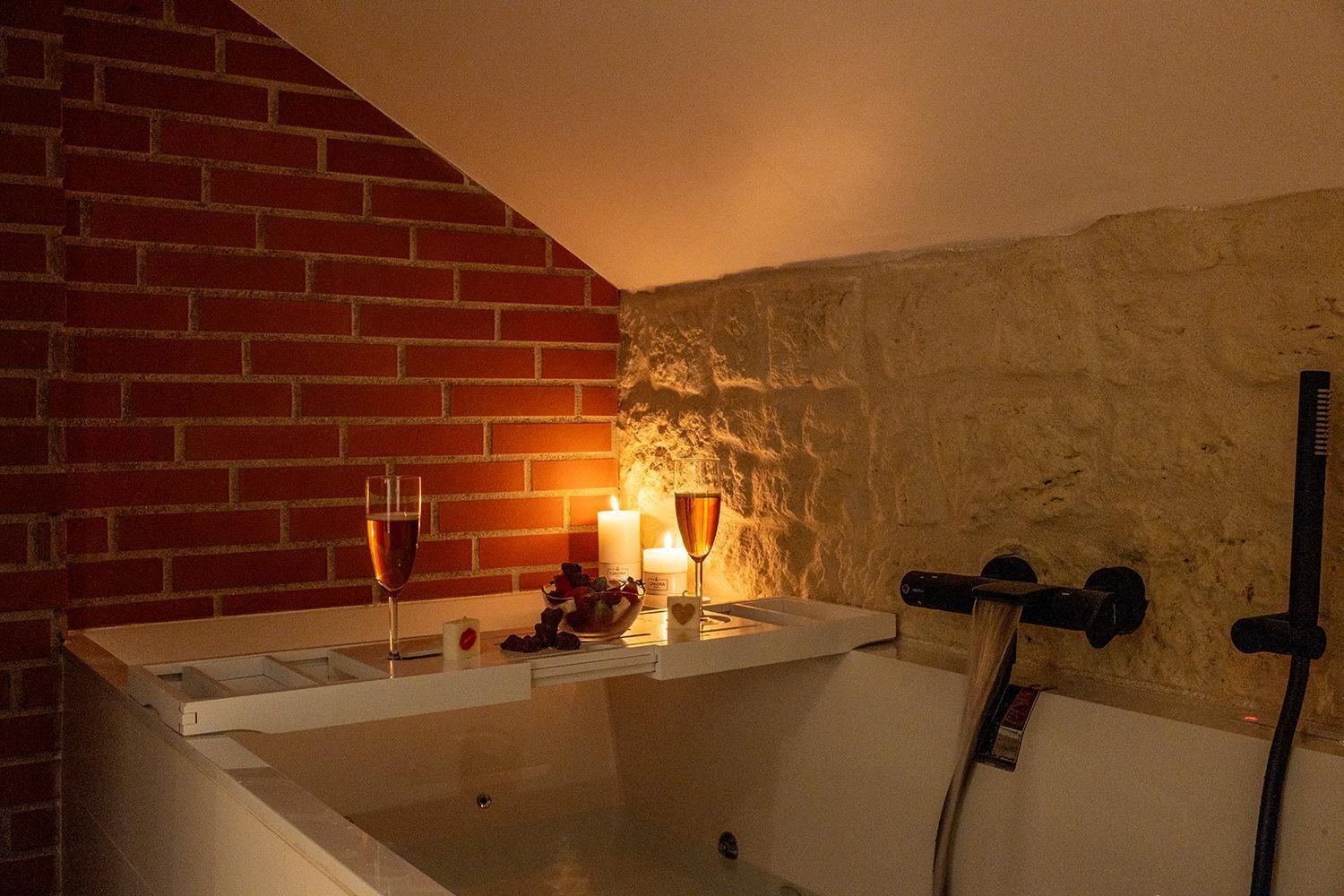 Evasion Chic, Spa Et Sauna Sous Les Toits Nancy Exterior foto